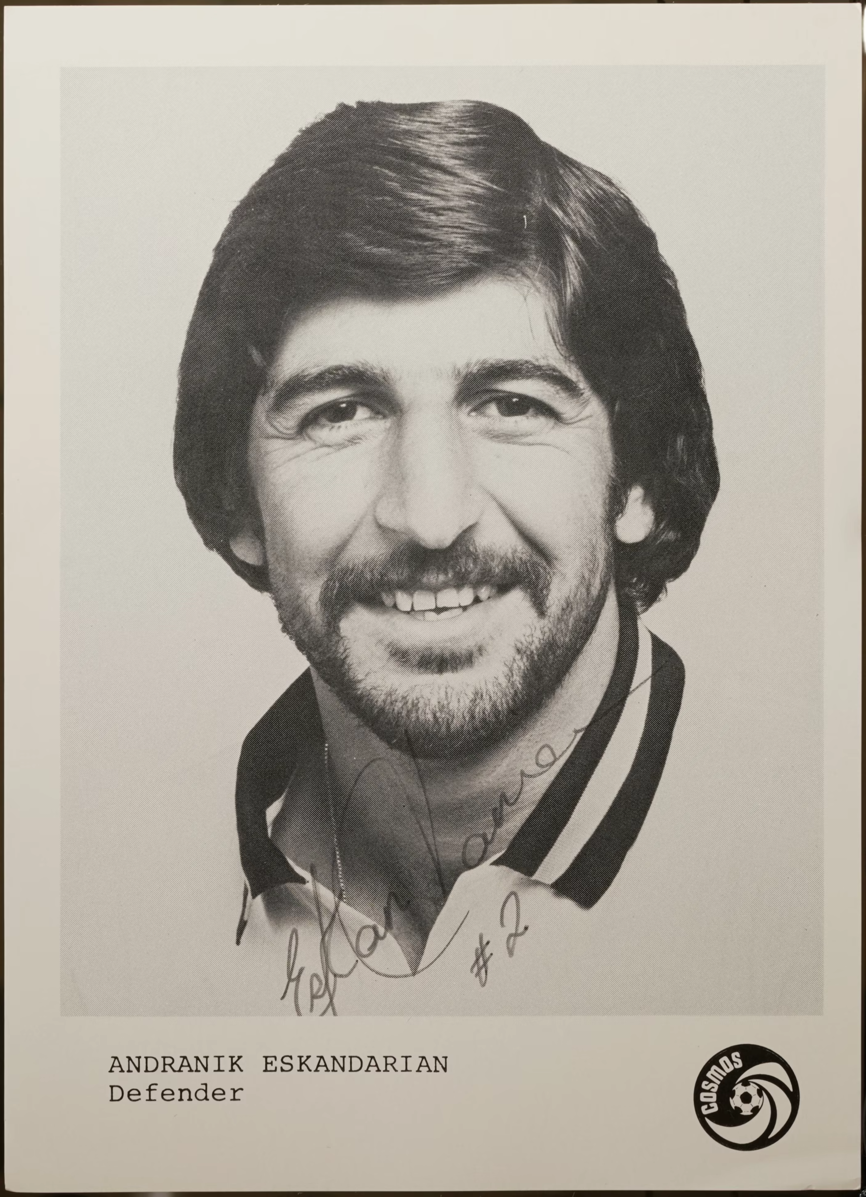 1980 New York Cosmos Team Issued – Post Card #NNO Andranik Eskandarian Soccer EX